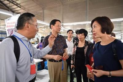 紡織業瀾湄合作啟程 徐迎新率工作組出訪柬埔寨、老撾，推動行業協同發展